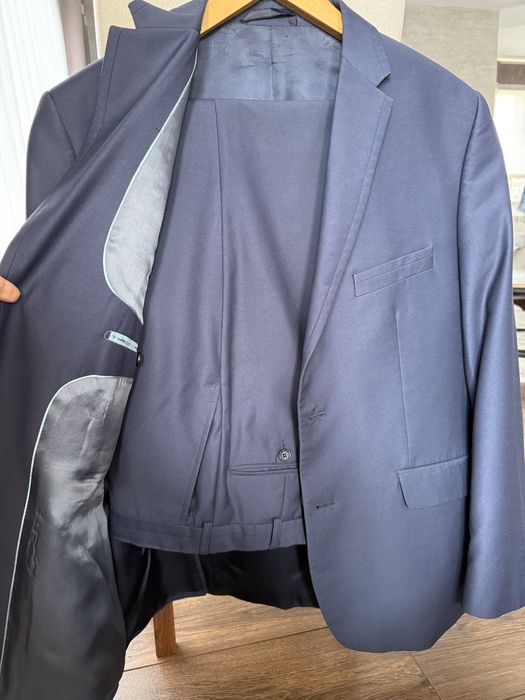 Garnitur męski Lassar granatowy 176/108/96