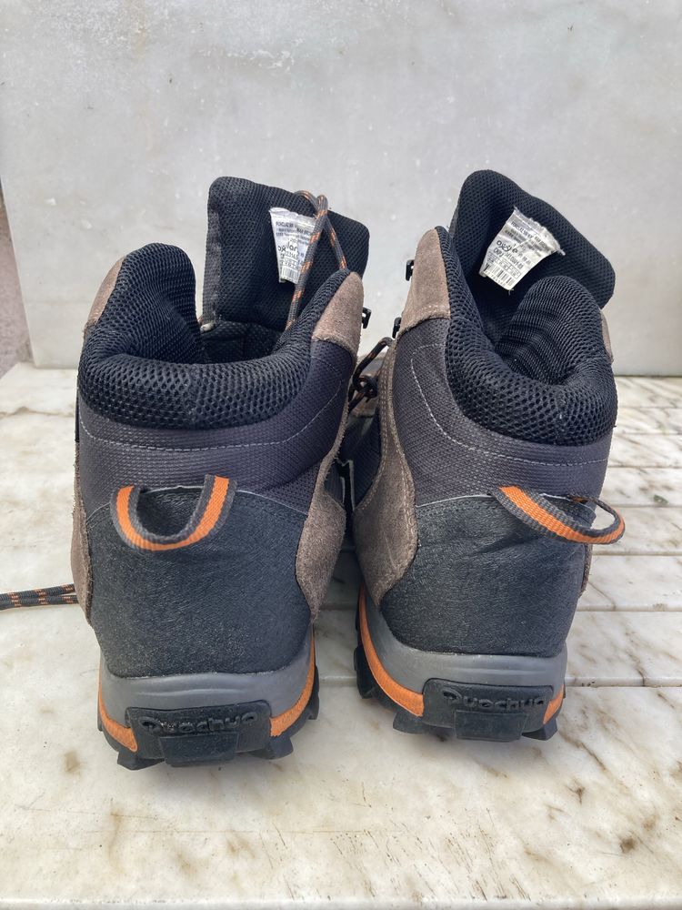 Botas de trekking Quechua N44