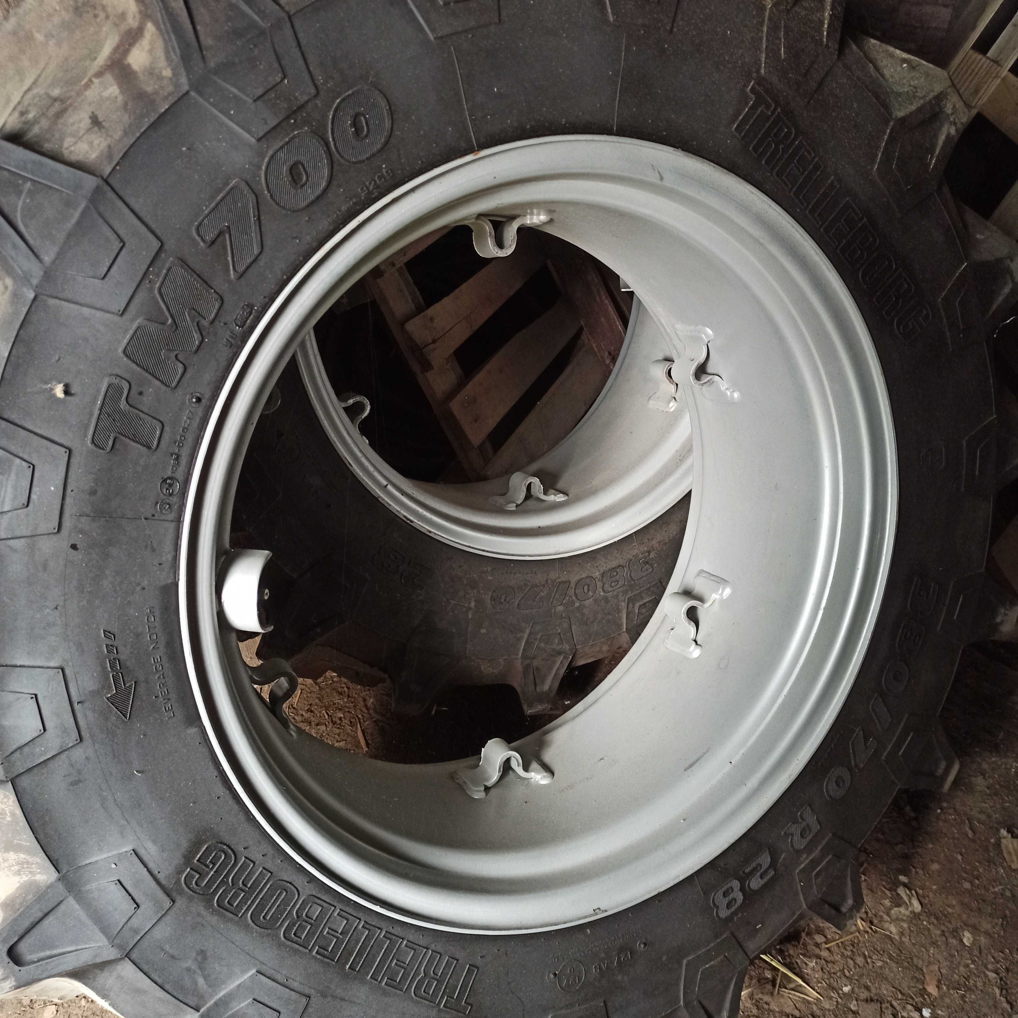 Opony nowe c 330 c360 trelleborg 380 70r28 TM700 arbos 3055 lovol 504