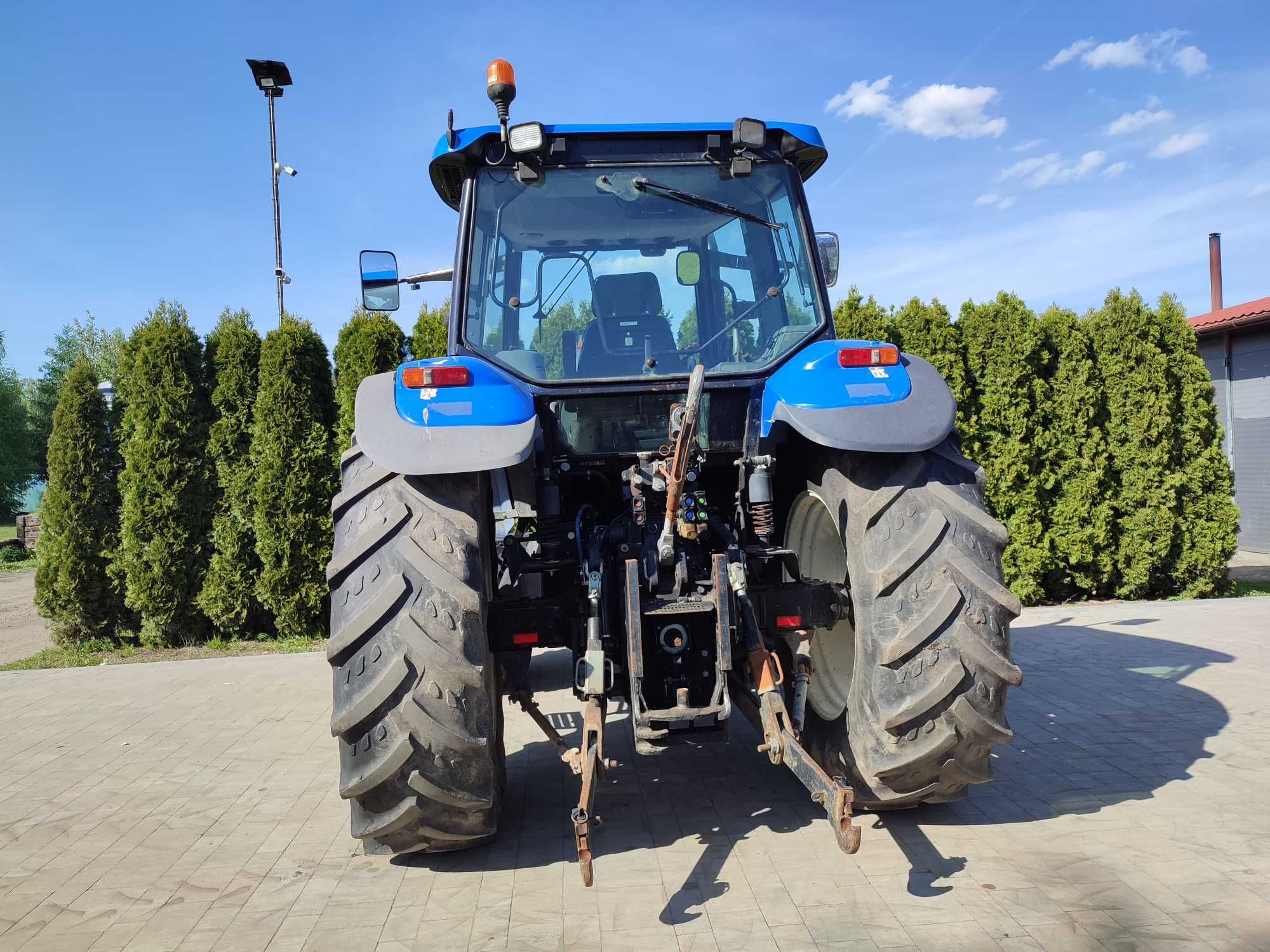 New Holland TM 140