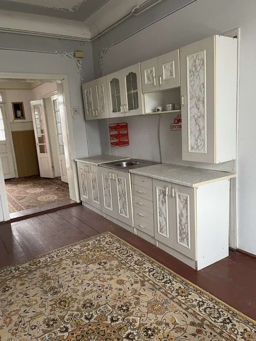 Продаж двох будинків — с. Шипинці, Чернівецька обл