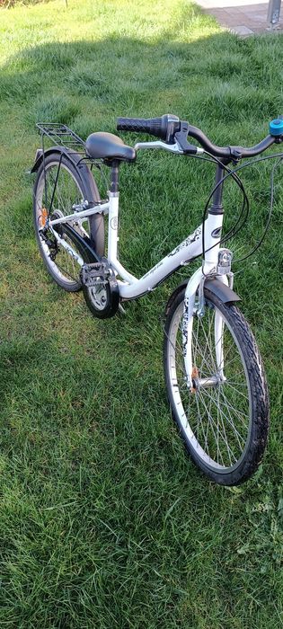 Rower biały Romet koła 24