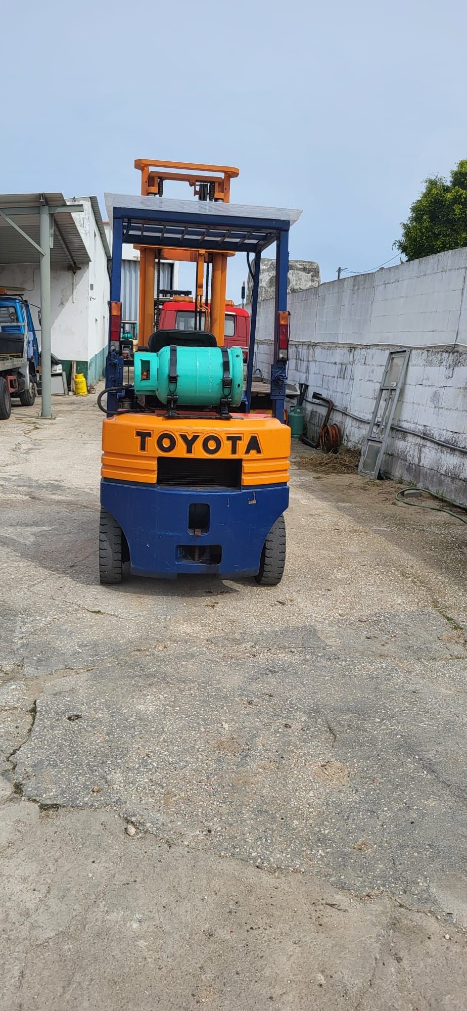 Empilhador Toyota série 5 a gaz