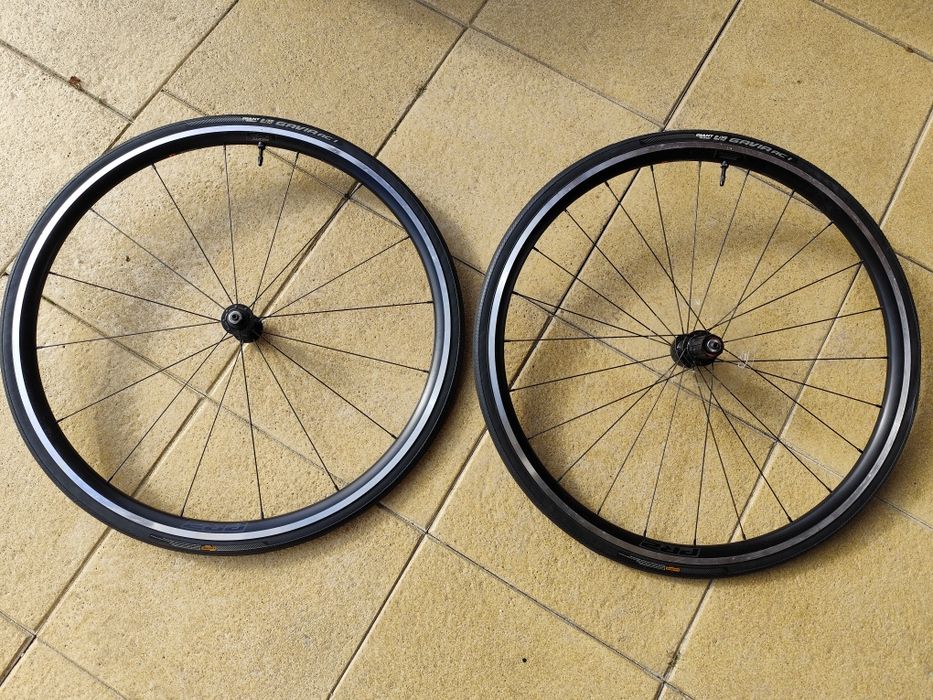 Sprzedam nowe koła opony szosowe Giant  PR2 , tubless
