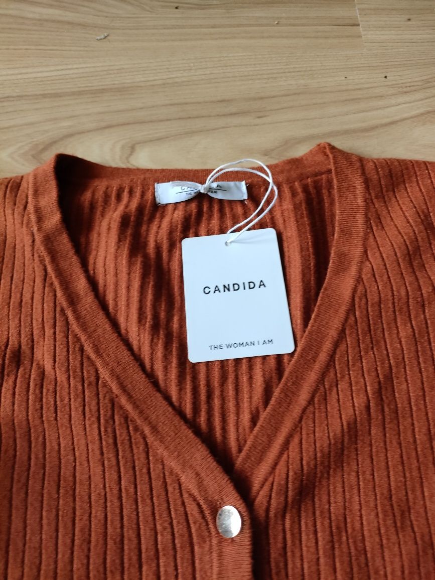 Piękny sweterek włoskiej marki Candida