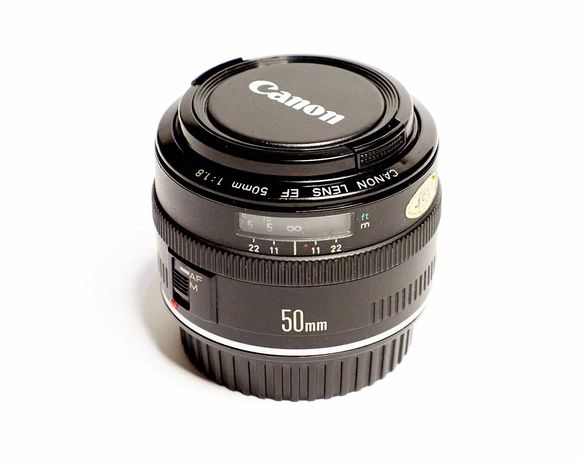 Canon EF 50mm f/1.8 mark І (первая версия), идеальное состояние.