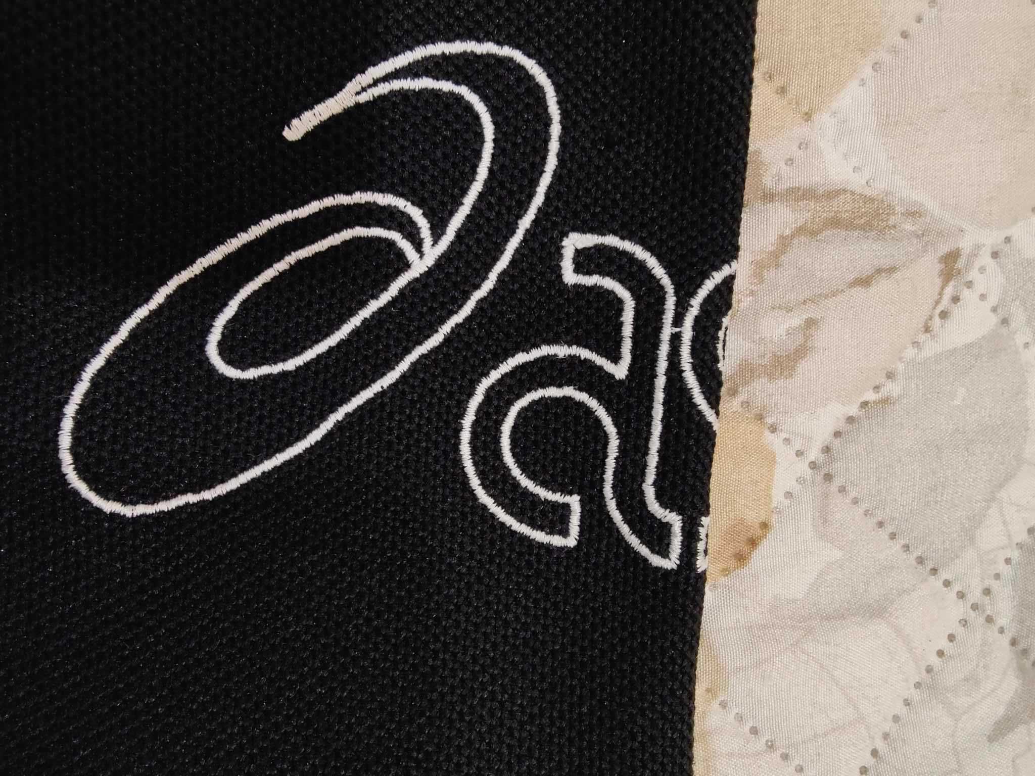 Casaco Asics tam. L praticamente novo
