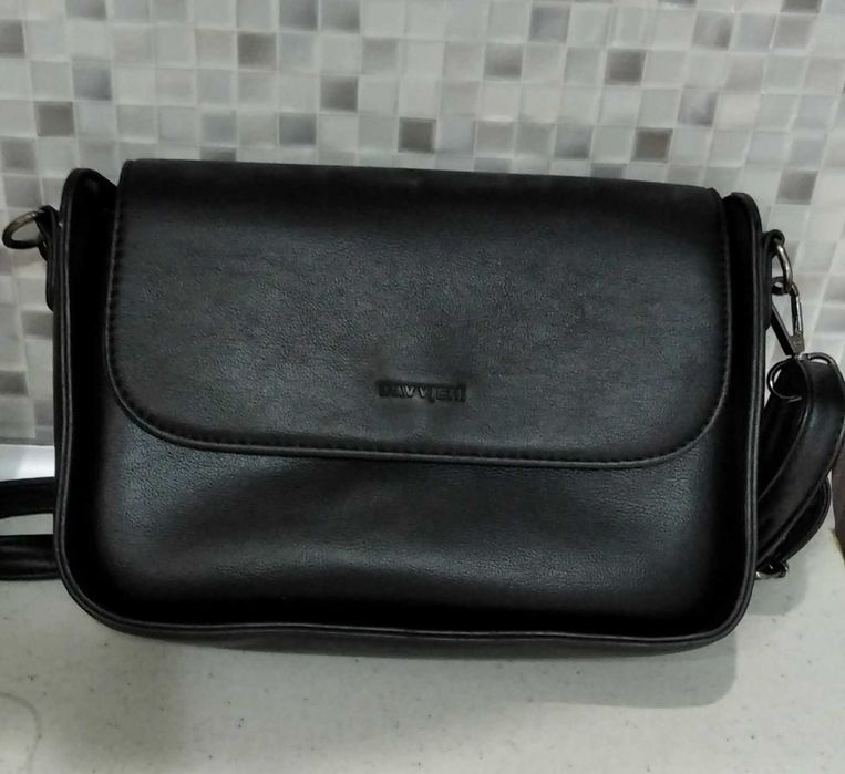 Жіноча шкіряна сумочка