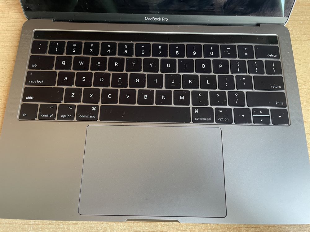 Apple MacBook PRO 13 Touch Bar i7 16GB RAM 1TB SSD