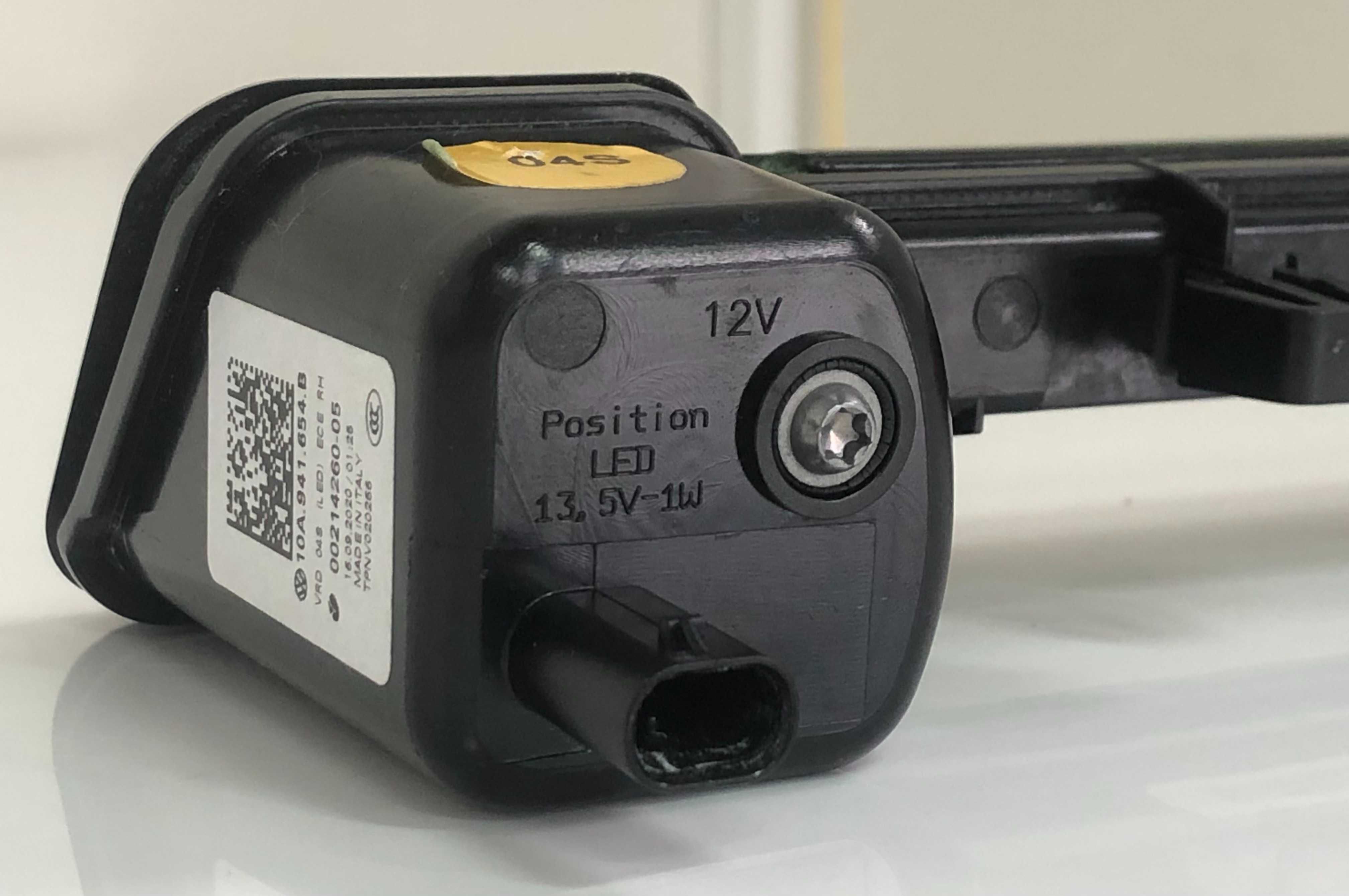 10A941654B ДХО RH - VW ID3 Світлодіодна лампа LED права