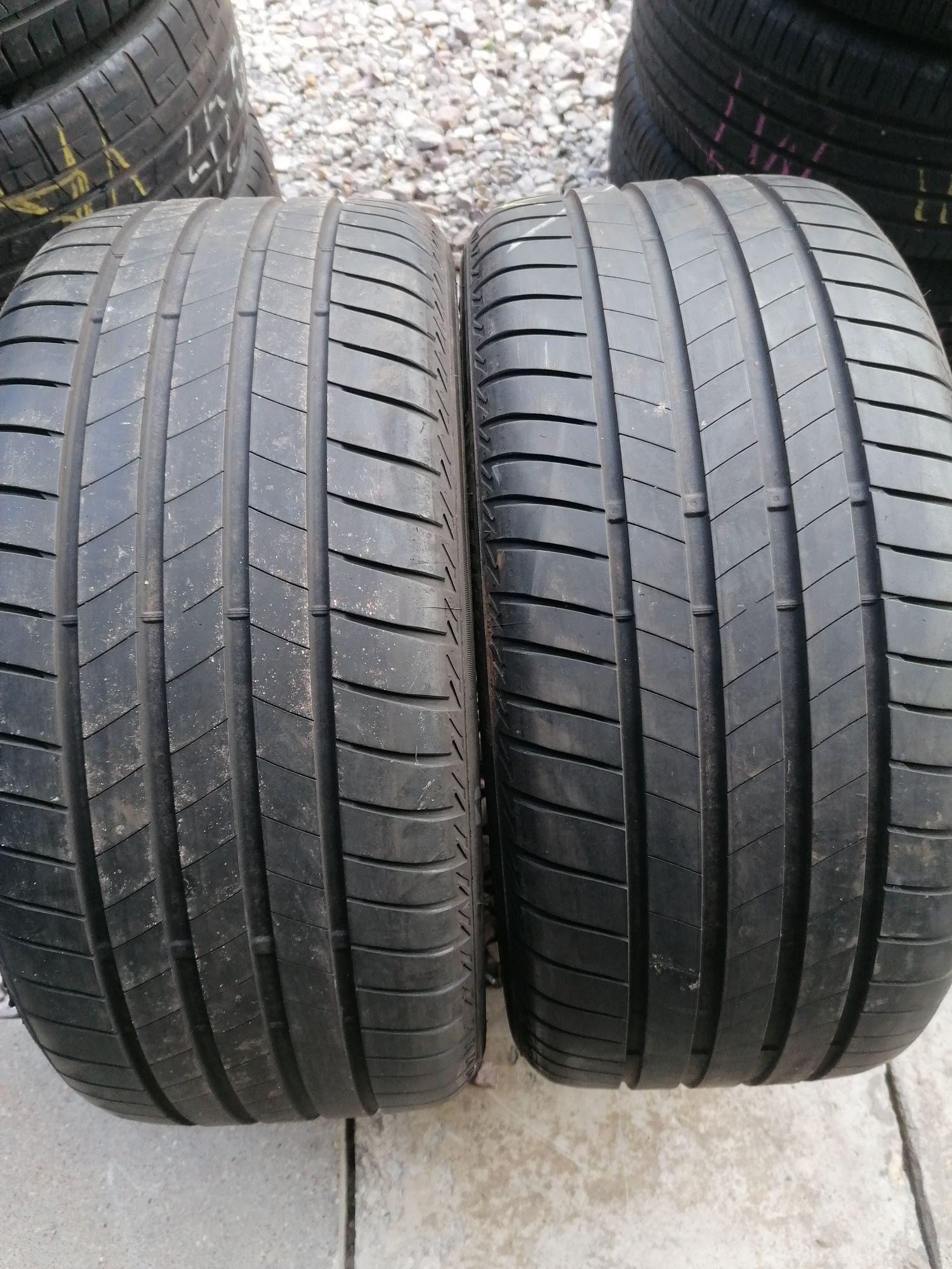 255/35/19 Bridgestone 2022 rok