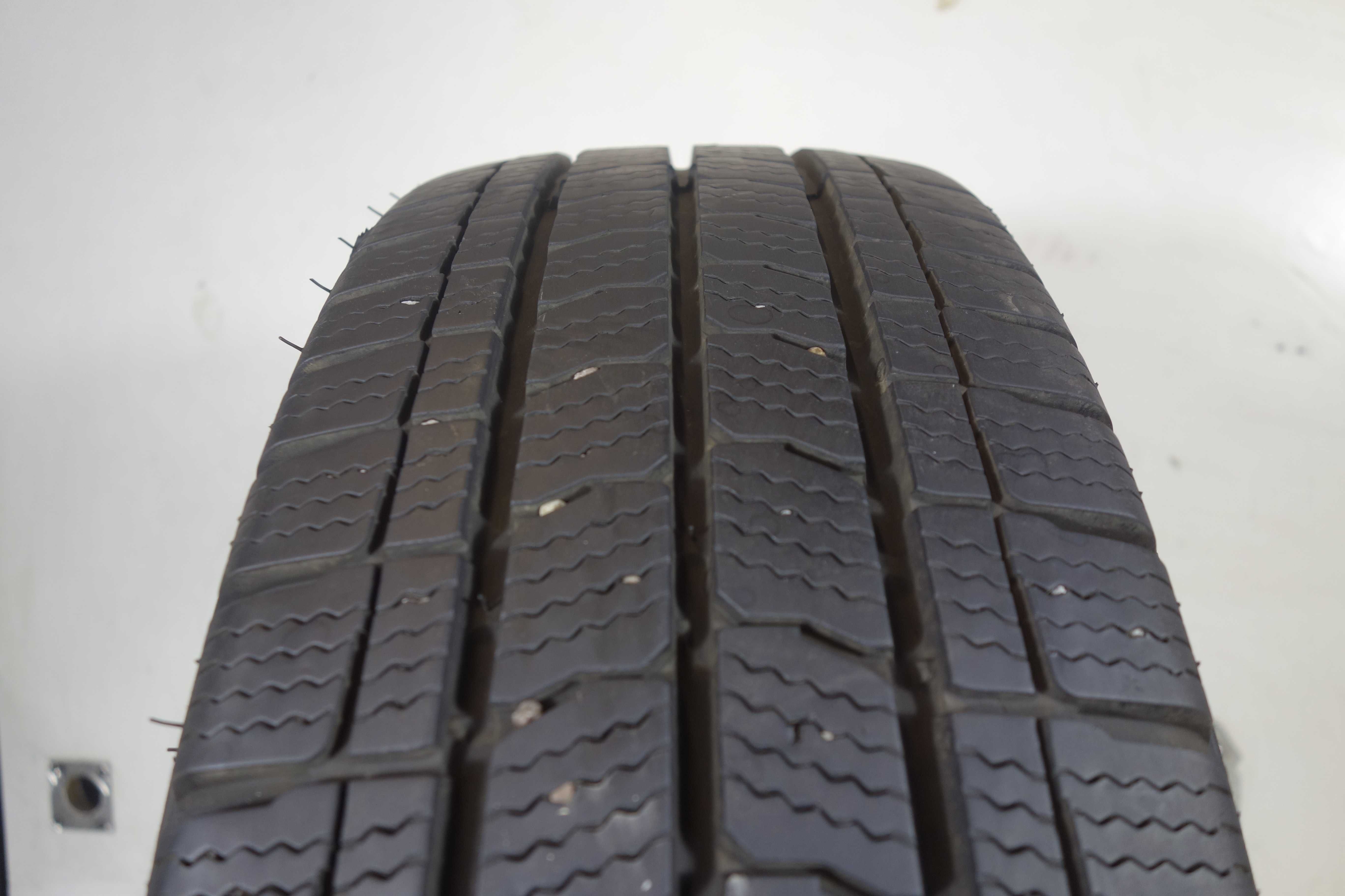 Opony zimowe 215/65/16C - GOODRICH Action Winter