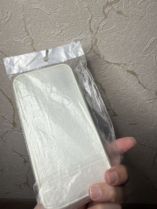 Новий чохол на айфон 11 білий з квітами