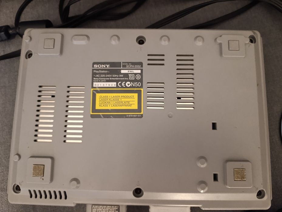 Konsola PSX PS1 sprawna