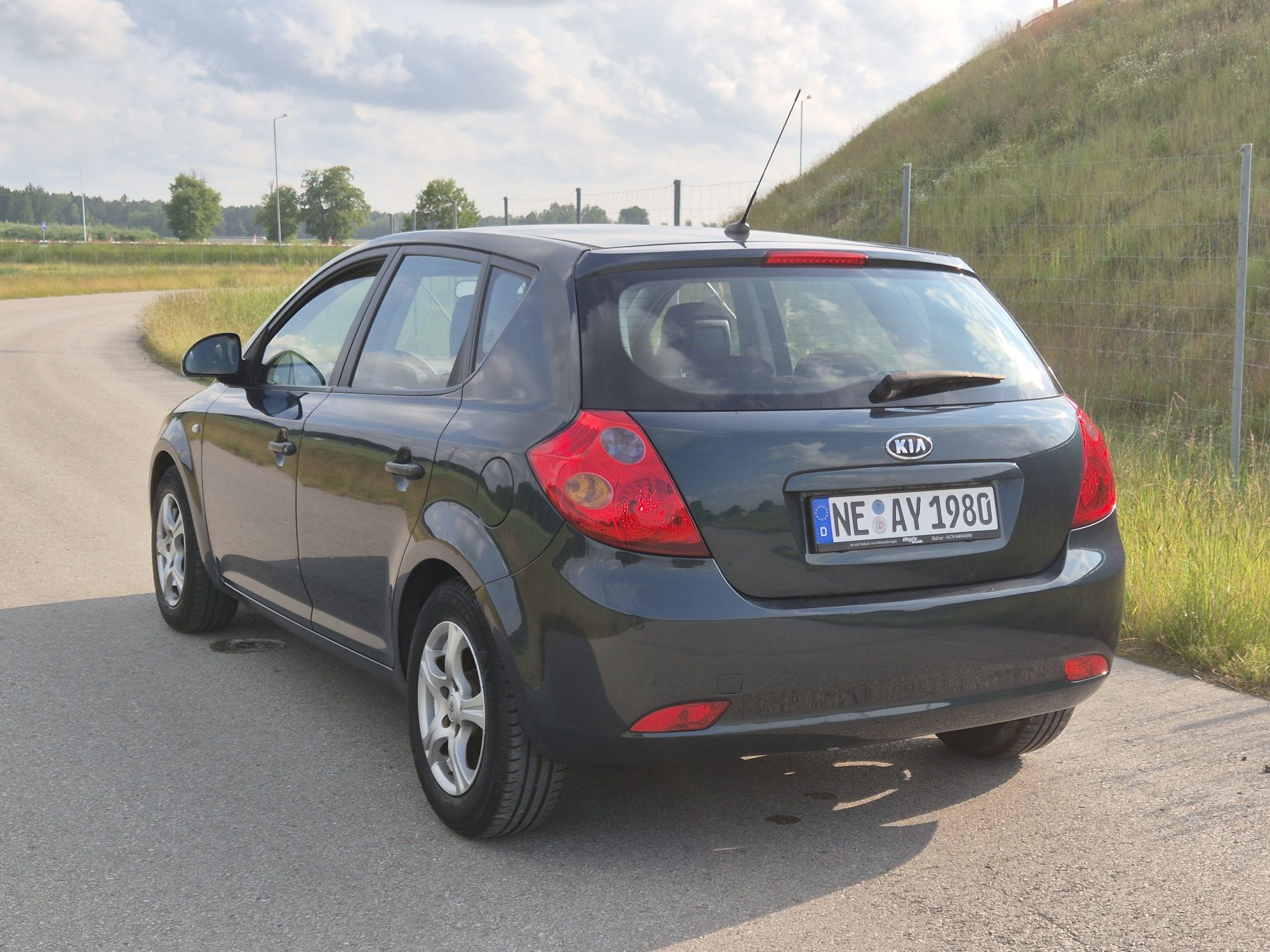 Kia Cee'd 1.4 Benzyna 109KM Hatchback 5 drzwiowy Klima