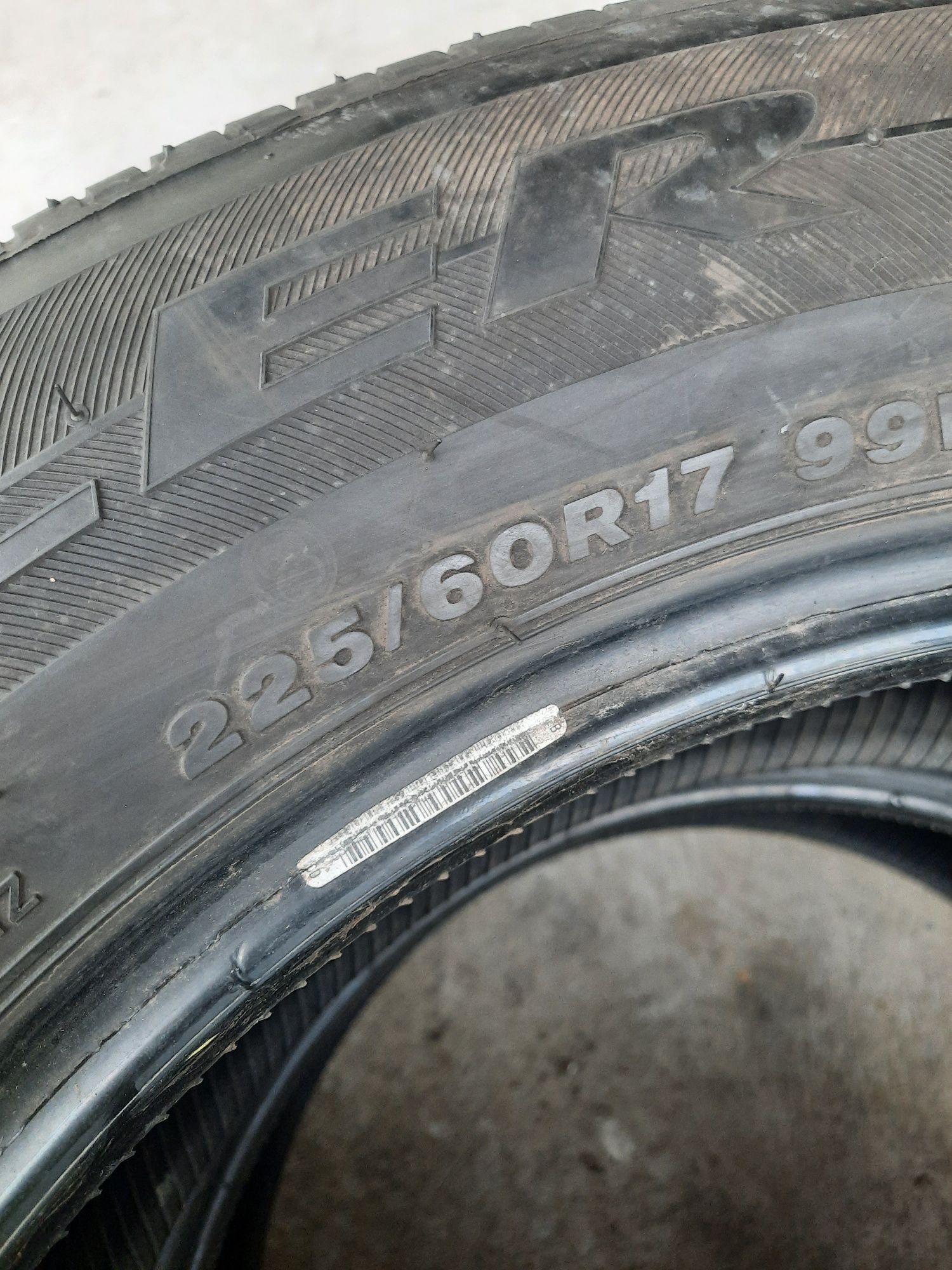 225/60 R17 Bridgestone 2019 рік ПАРА