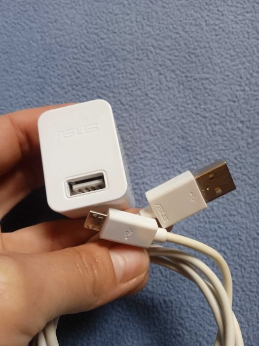 Ładowarka sieciowa oryginalna ASUS z kablem biała amerykańska wtyczka