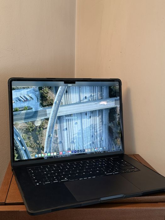 Macbook 15,3 Retina M3 Rozszerzona gwarancja