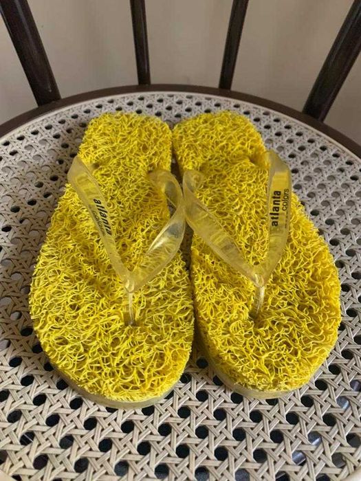 Пляжні в'єтнамки шльопанці сланци