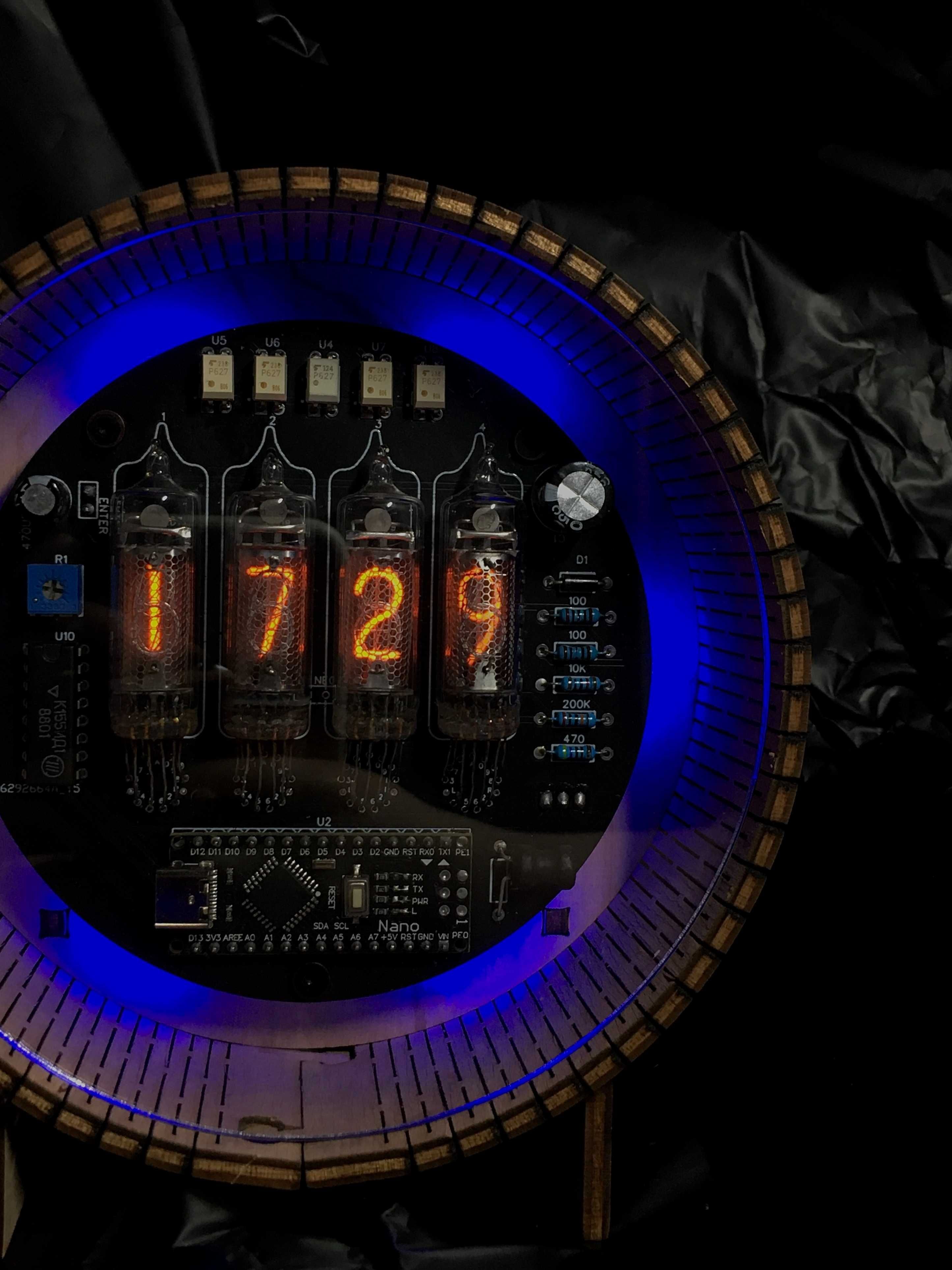 Nixie clock Годинник на газорозрядних індикаторах ІН-16