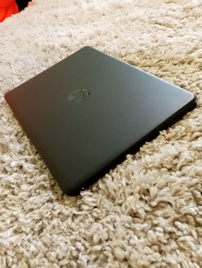Ноутбук hp 2023року Новий/14 дюймів/ssd120/4gb оперативної пам'яті