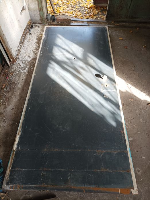 Дверь металлическая входная