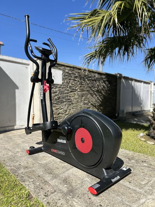 Reebok One GX50 Bicicleta elíptica