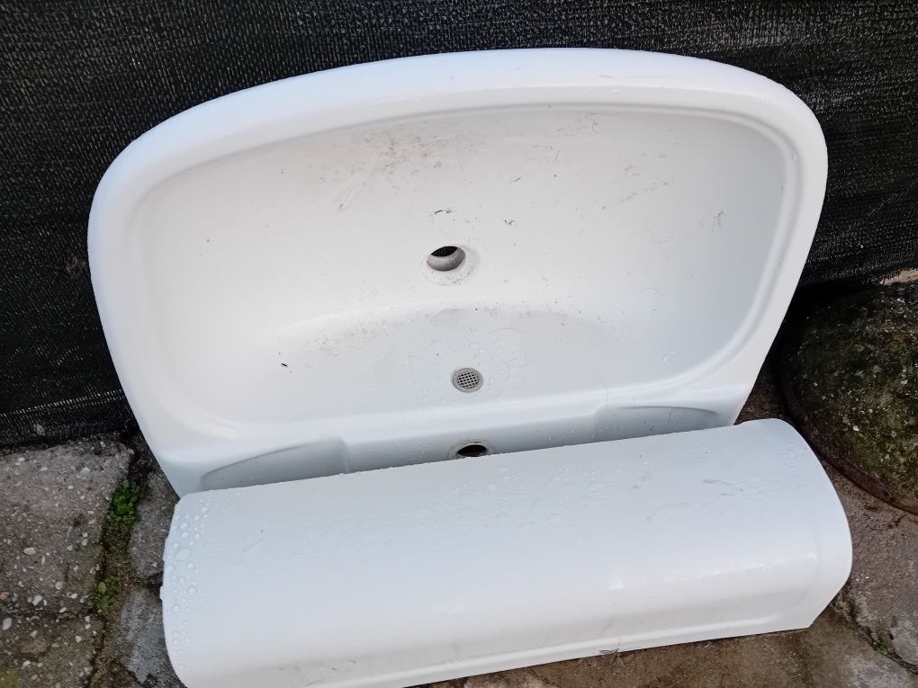 Vendo dois lavatório de caza de banho