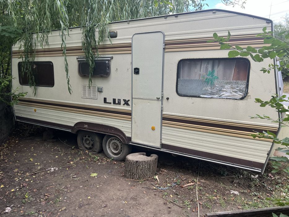 Продам кемпінг в доброму стані