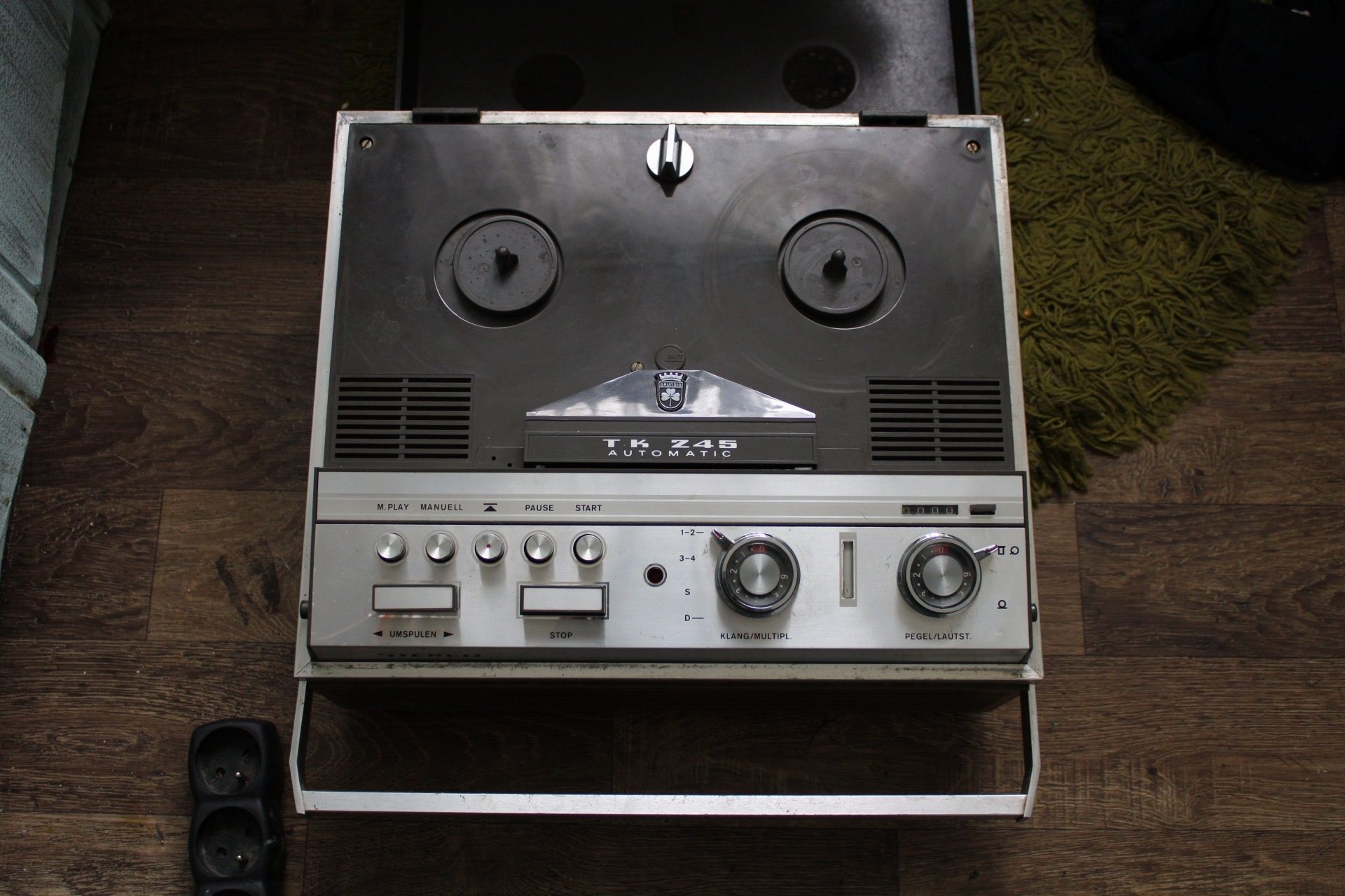 Grundig de luxe to 245 automatic