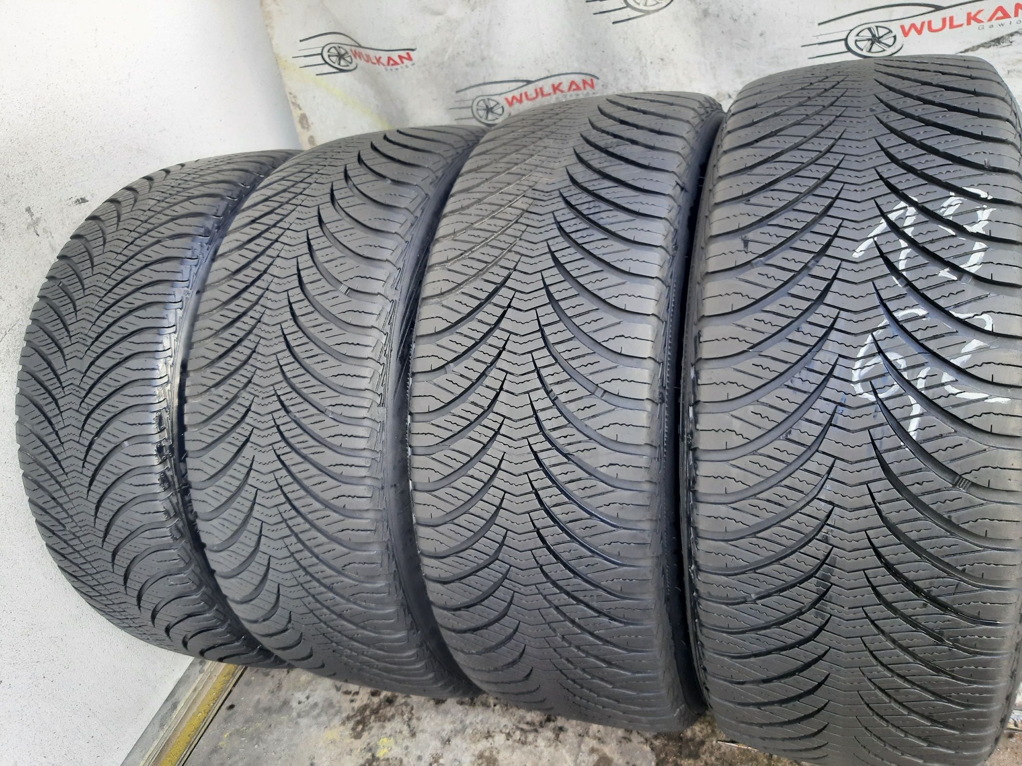 4x 225/55r17 Goodyear Vector 4seasons