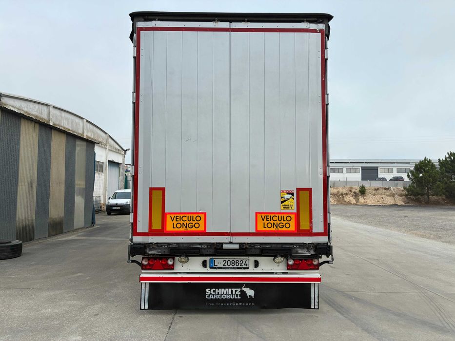Semi-Reboque Schmitz Cargobull 2014 com Lona e Teto Elevatório