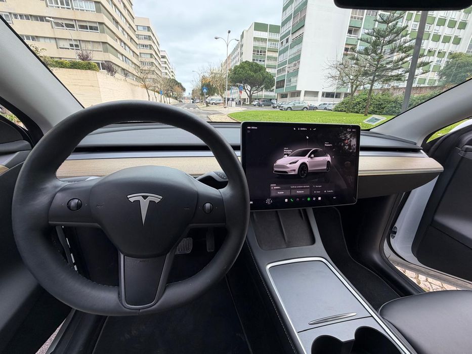 Tesla Model Y tração traseira nacinal
