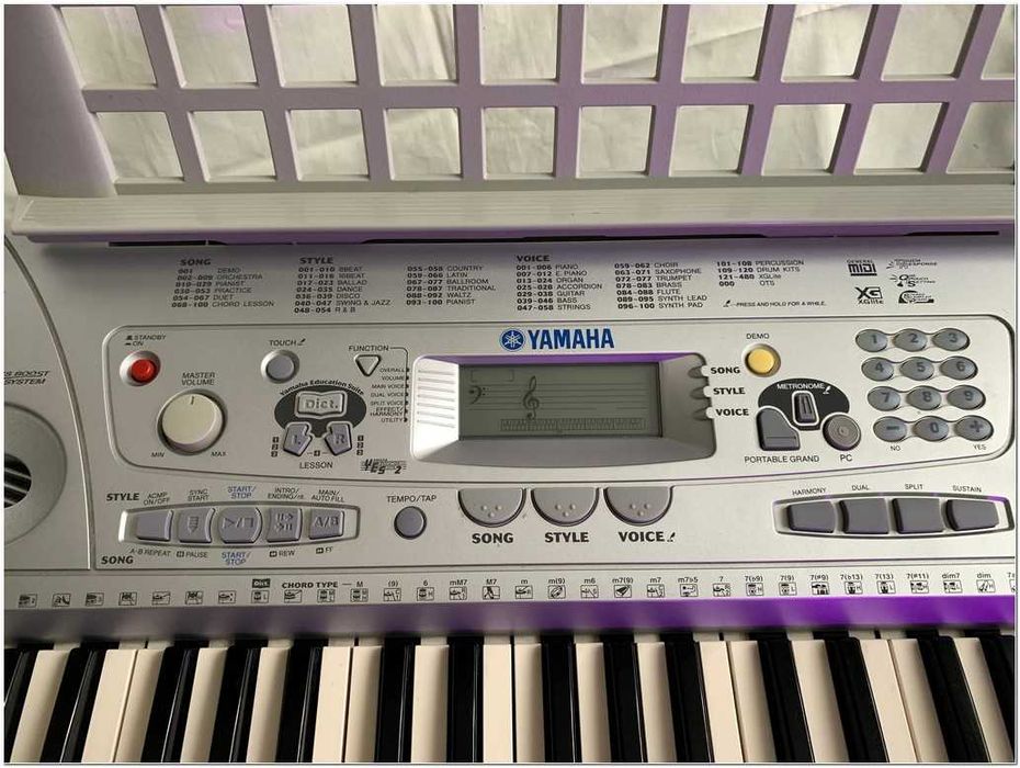 Синтезатор Yamaha PSR 275