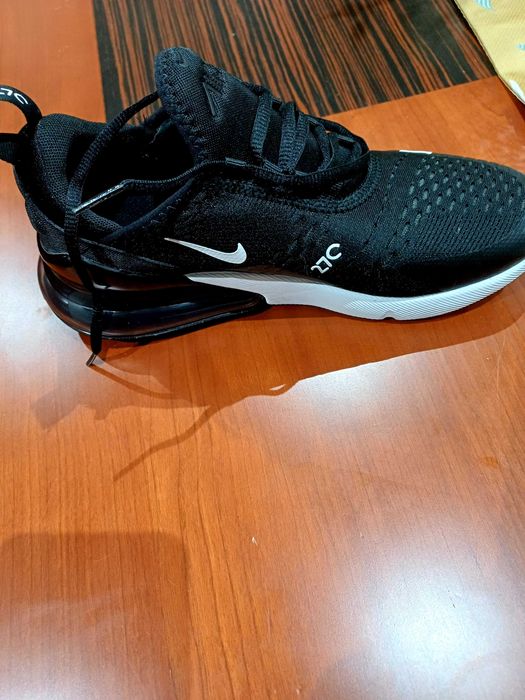 Nike Air Max 270 tamanho 39