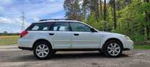 Subaru Outback Subaru Outback, biała perła