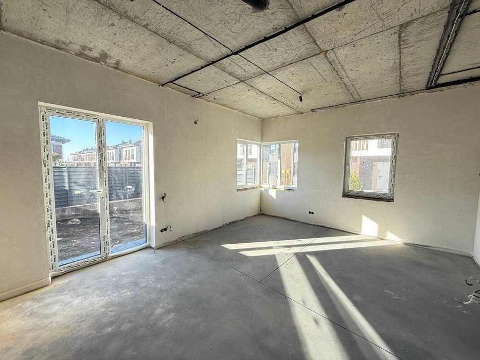 Квадробудинок! Чорновий ремонт! Котеджне містечко! Петропавлівка