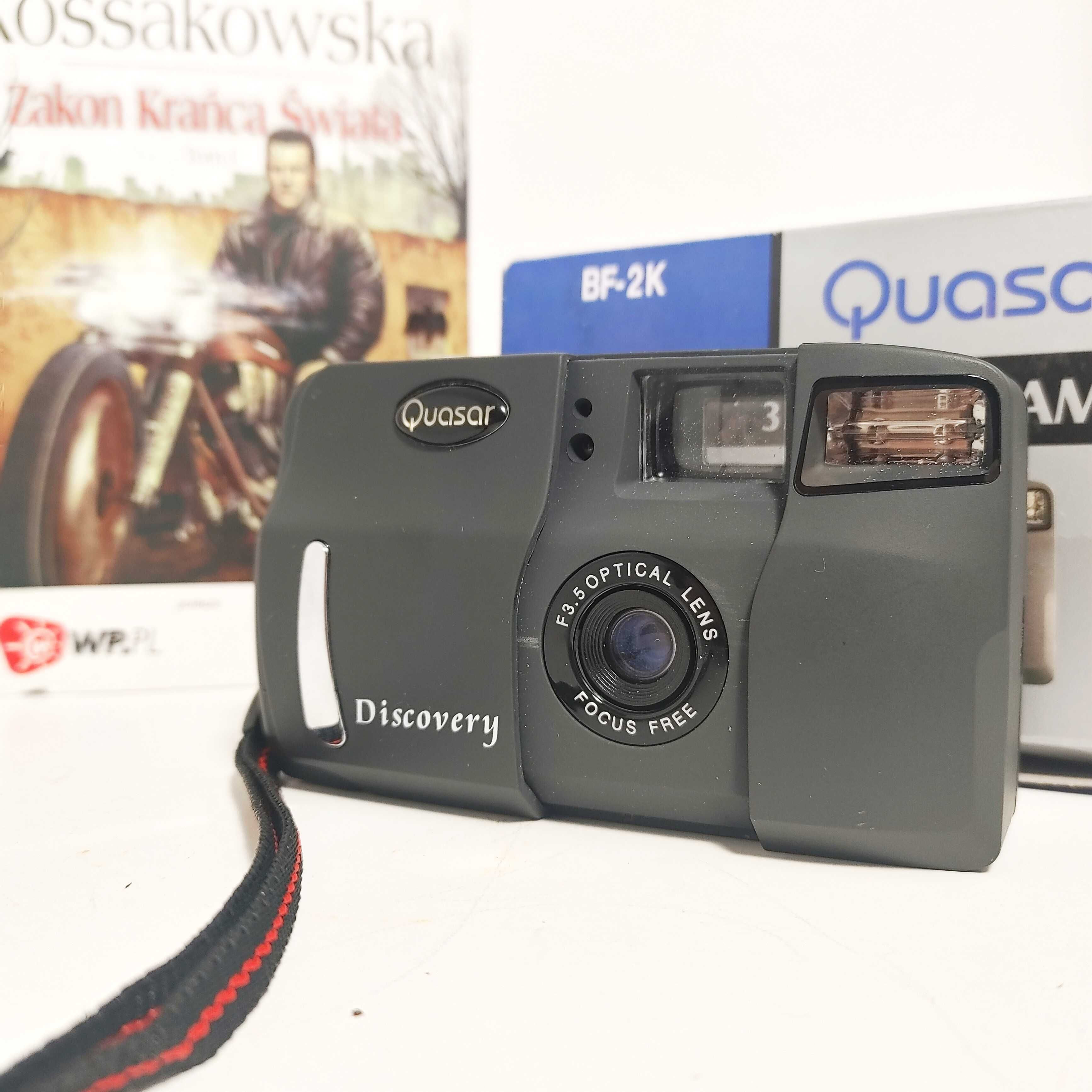 Analogowy aparat fotograficzny QUASAR Discovery 35 mm BF-2K w pudełku