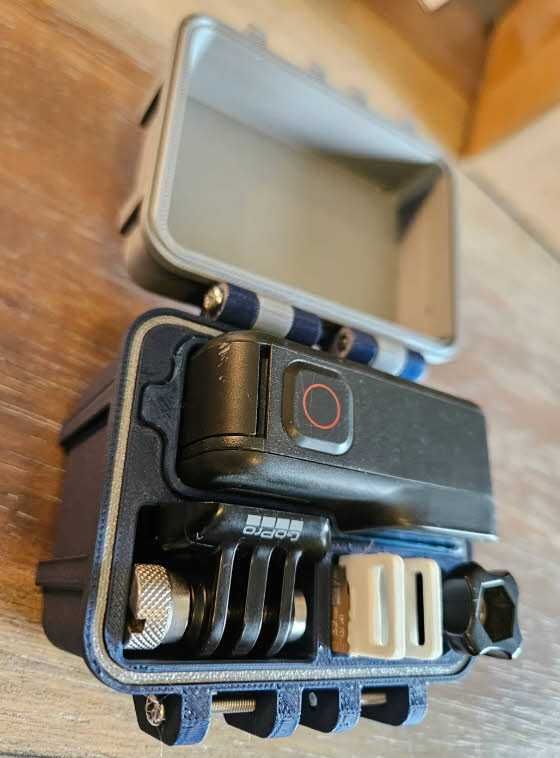 GoPro 8 — Противоударный чехол с 2 батарейными отсеками