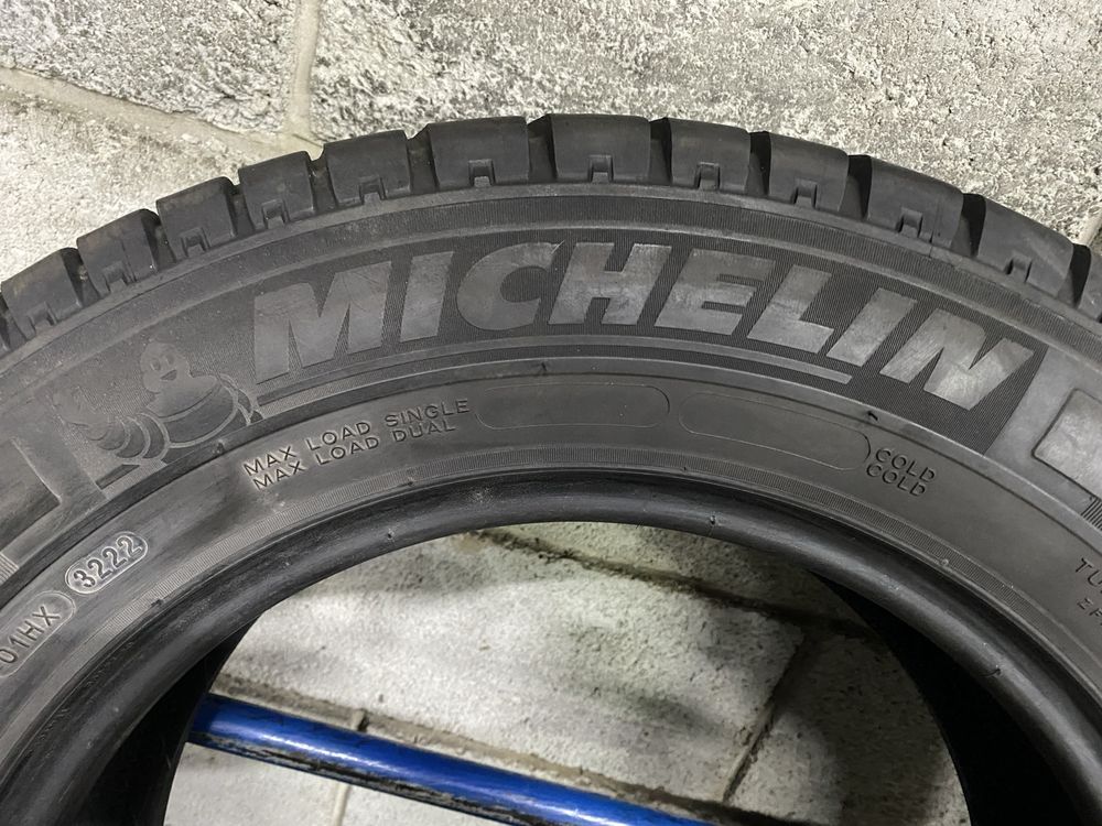 Літні шини 215/65 R16C MICHELIN