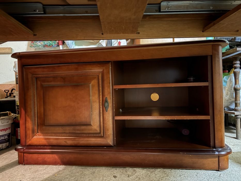 Szafka pod telewizor