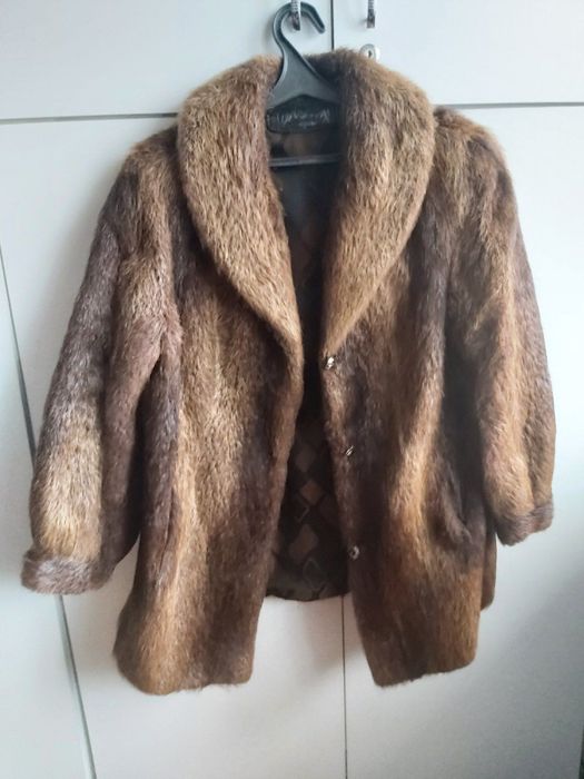 Продаю шубу андатра
