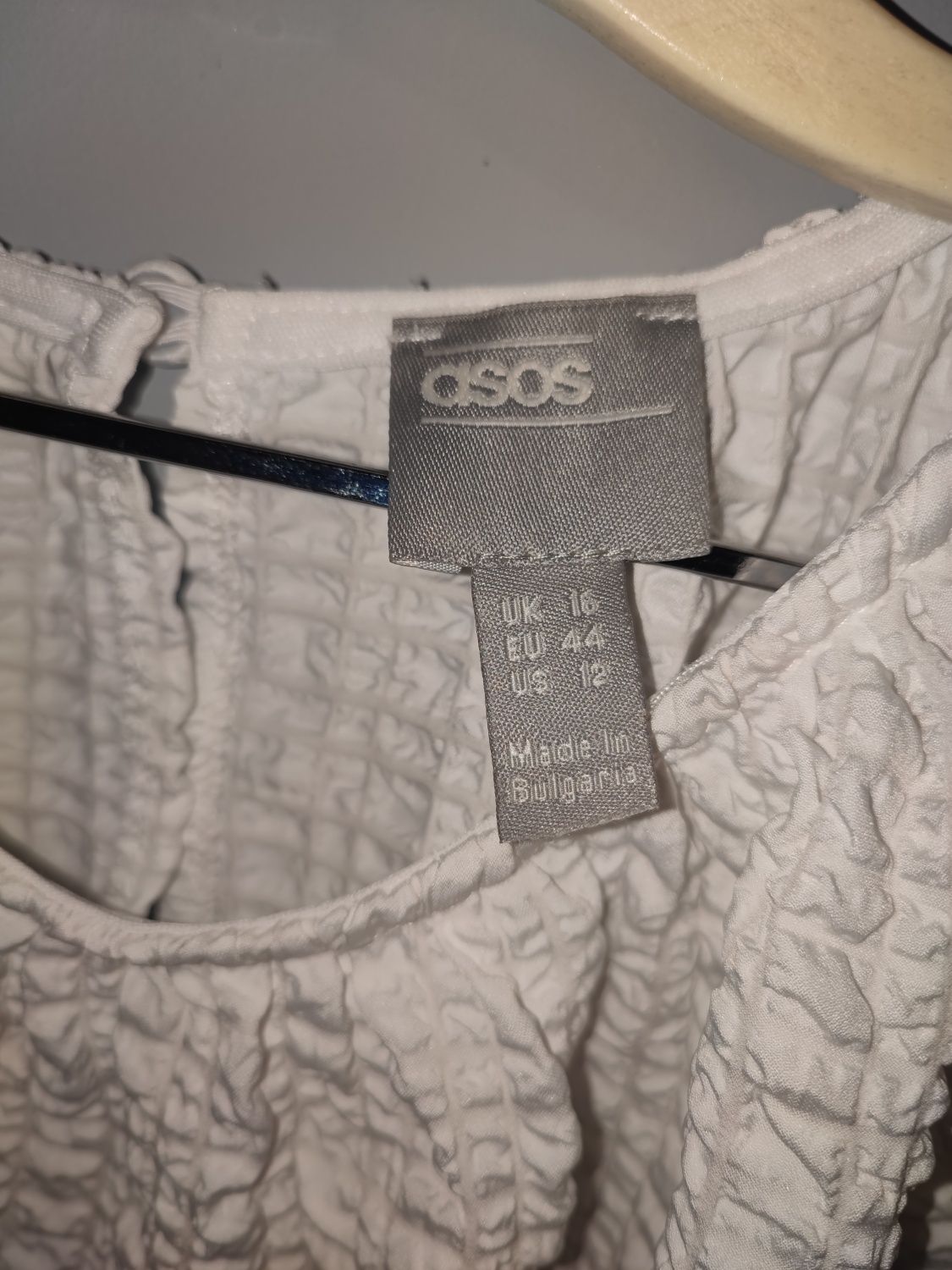 Biała marszczona koszulka ASOS 44