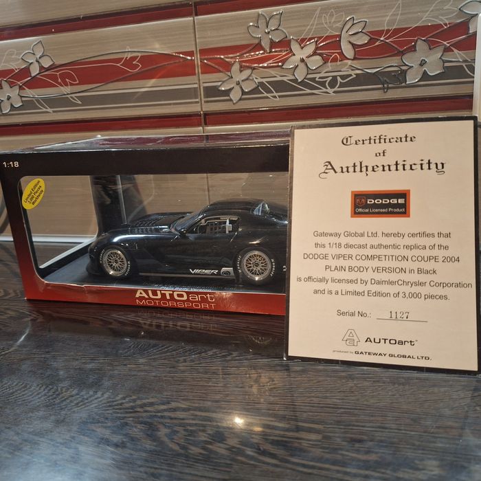 1:18 Auto Art Dodge Viper Competition car 2004