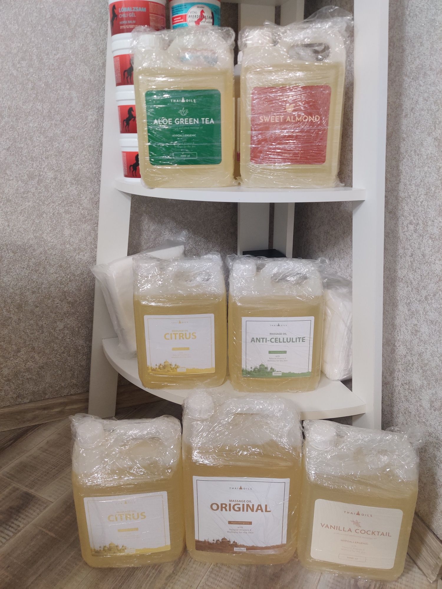АКЦІЯ! 150 грн. за 0.5 л.Професійна масажна олія        .