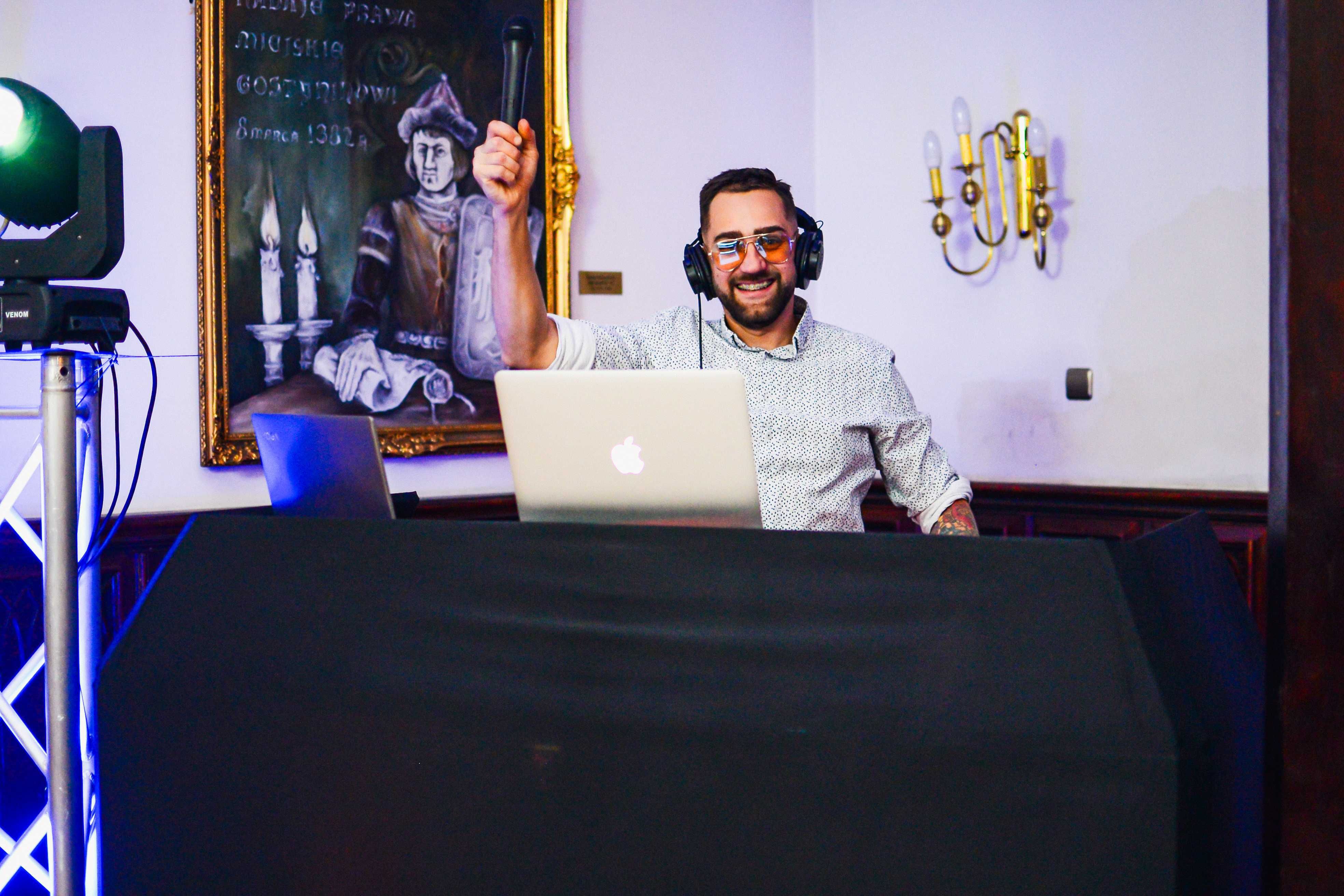 Dj Wodzirej Bal Sylwester Karnawał Urodziny Wesele 18  / Fotobudka 360
