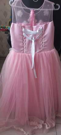 Фатинова сукня рожева