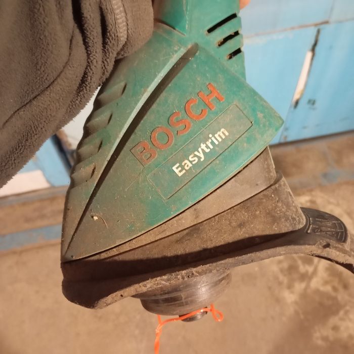 Электротиммер bosch