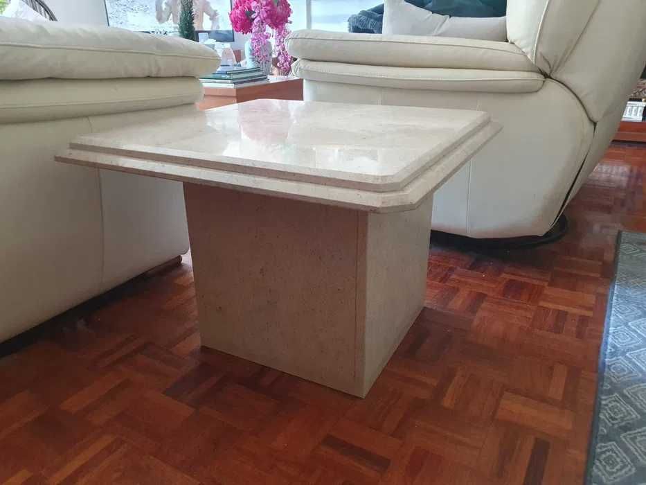 Mesa de Mármore quadrada