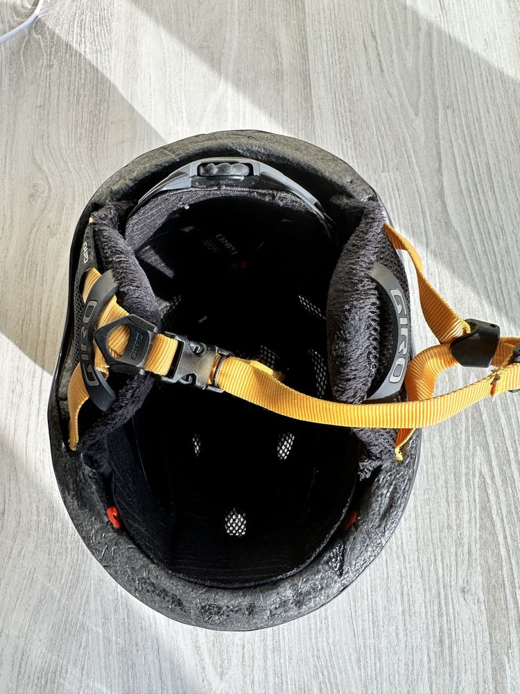 Kask narciarski dla dziecka ok 6-7-8 lat